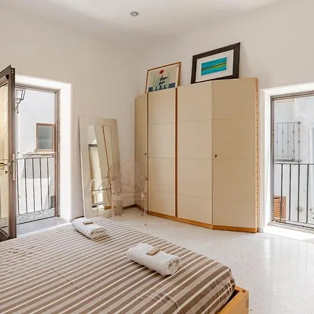 Court Of The Seminary Vakantiehuis