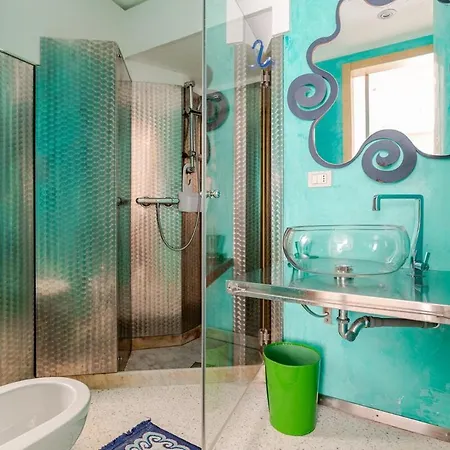 Court Of The Seminary * Otranto