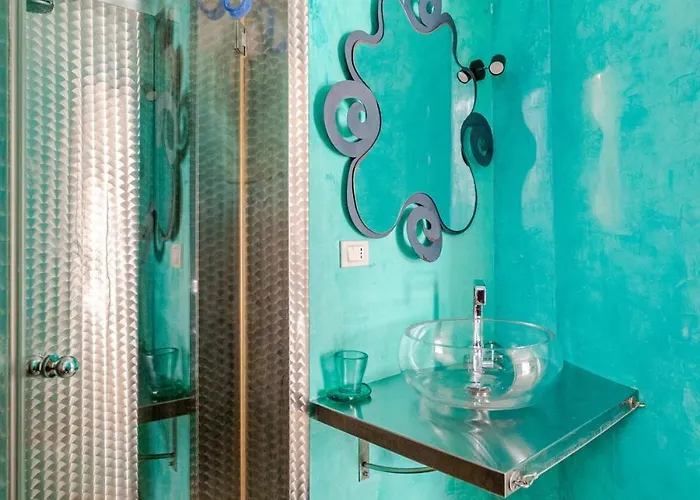 Court Of The Seminary * Otranto